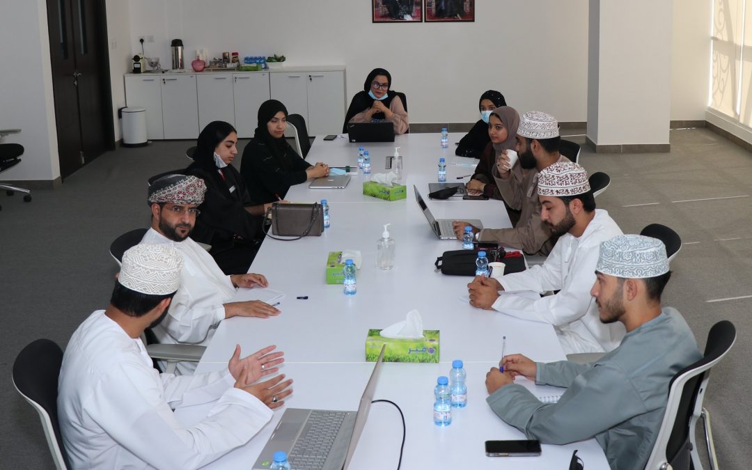 Professor Khamis Al Yahyai meeting with Student Advisory Council